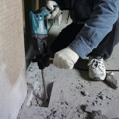 Martillo ligero HR2470 Makita 780W para SDS-PLUS