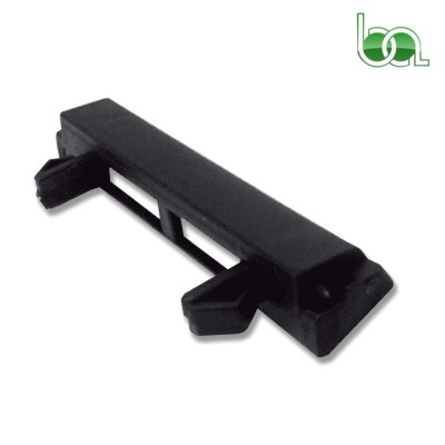 TAPA VIERTEAGUAS PARA VENTANA DE ALUMINIO ABATIBLE SERIE MEZQUITA VÁLVULA DE DESAGÜE CON CORTAVIENTOS VD3808