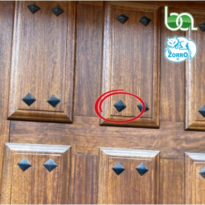 TACHUELA CLAVO CUADRADO PIRÁMIDE DECORATIVO PARA PUERTA EN HIERRO FORJADO NEGRO IMEX EL ZORRO